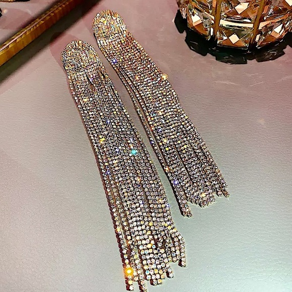 GOLD PLATED OVERSIZED TASSEL EARRINGS - Picture 1 of 7